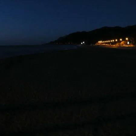 Ogliastra Mare E Montagna 카데두